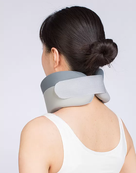 Foam Cervical Collar || طوق العنق الاسفنجي - Image 3